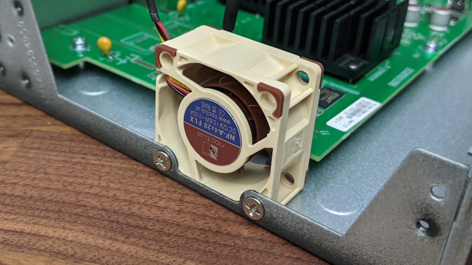 How To Fix TPLink TLSX1008 Switch Fan Noise RootUsers